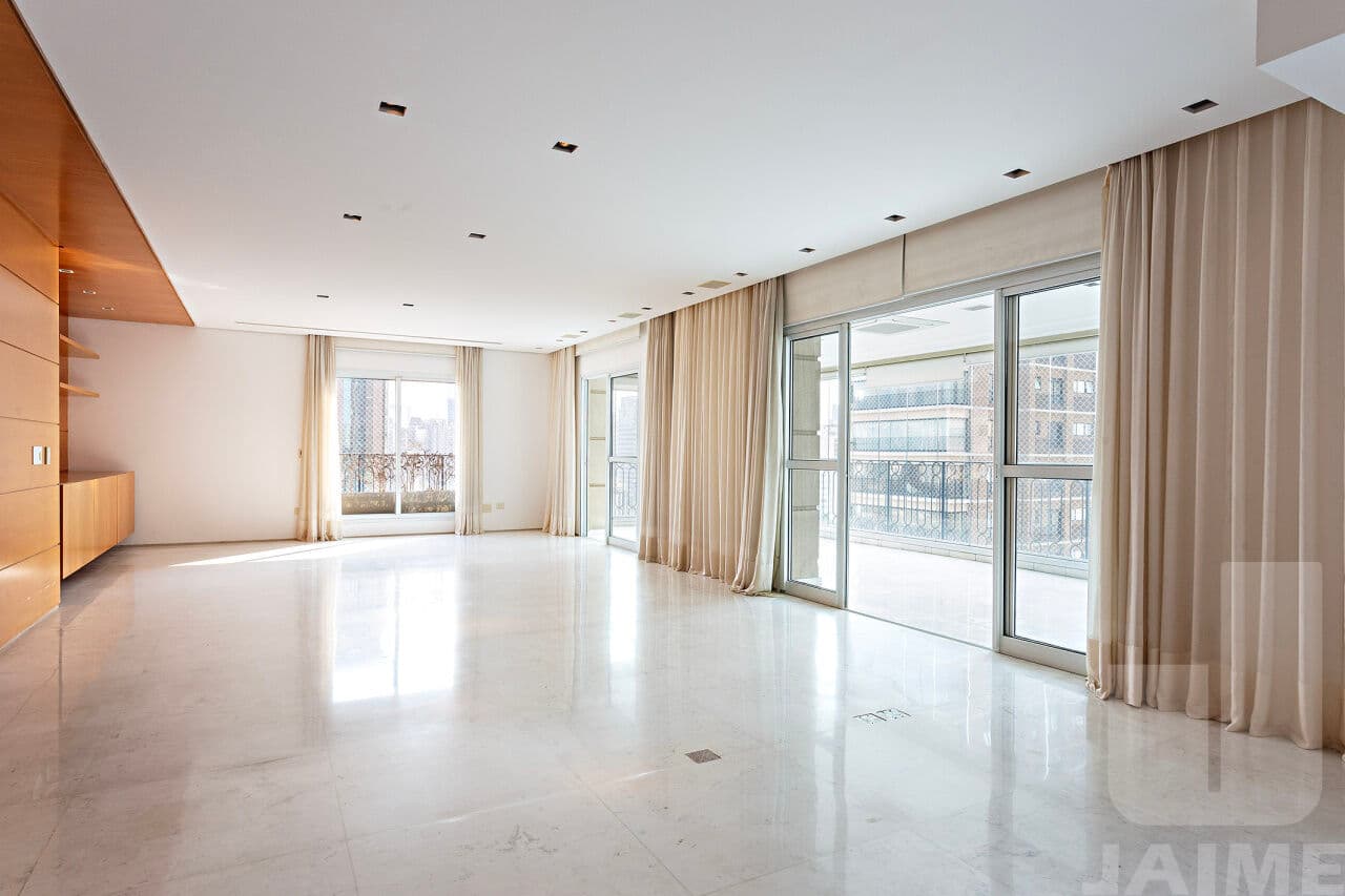 Apartamento de 2 dormitórios na R Doutor Eduardo de Souza Aranha — Vila Nova Conceição, São Paulo - foto 2