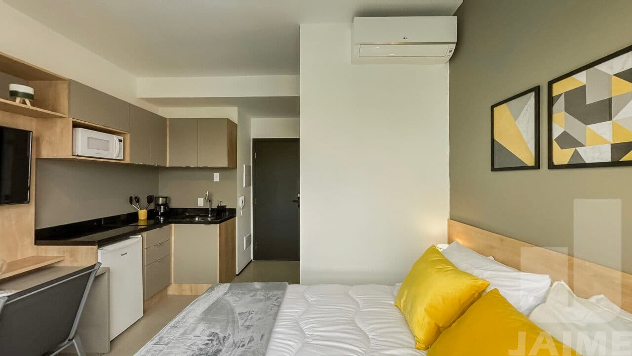 Apartamento de 1 dormitório na R Turiassu — Perdizes, São Paulo