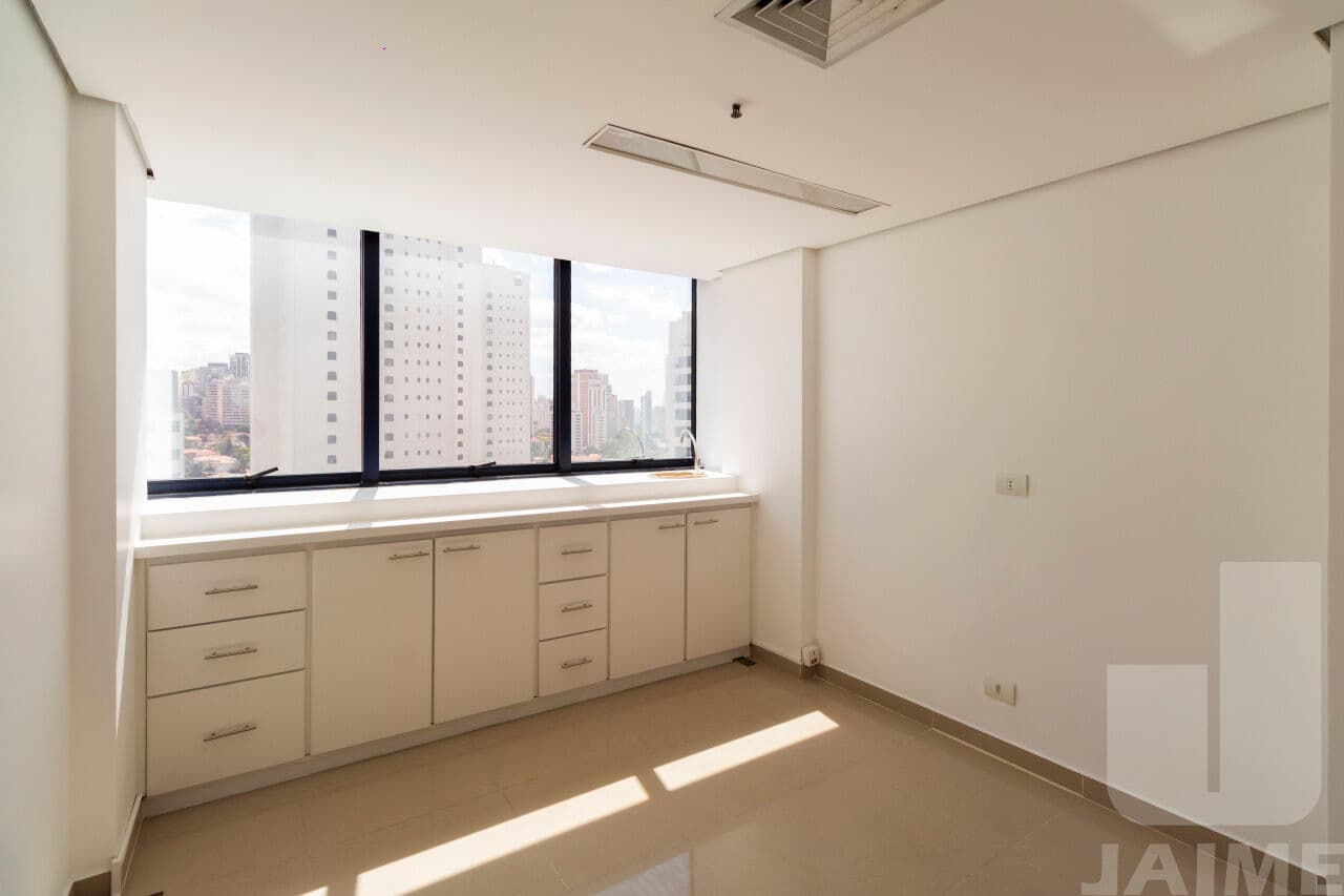 Comercial na R Conselheiro Brotero — Higienópolis, São Paulo - foto 3