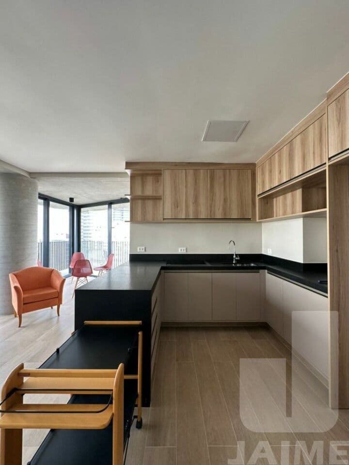 Apartamento de 1 dormitório na R Agissê — Vila Madalena, São Paulo