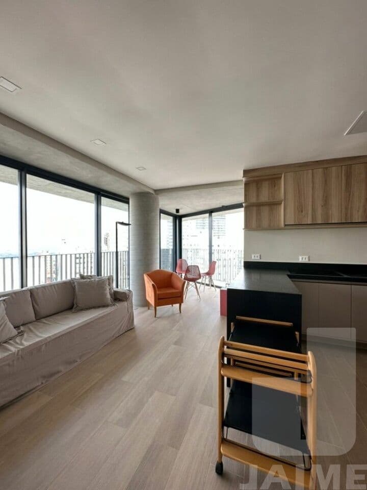 Apartamento de 1 dormitório na R Agissê — Vila Madalena, São Paulo - foto 2