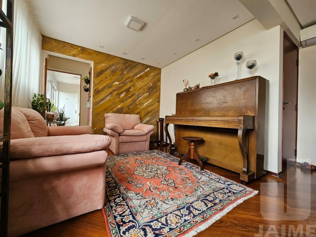 Apartamento de 3 dormitórios na R Caiubi — Perdizes, São Paulo