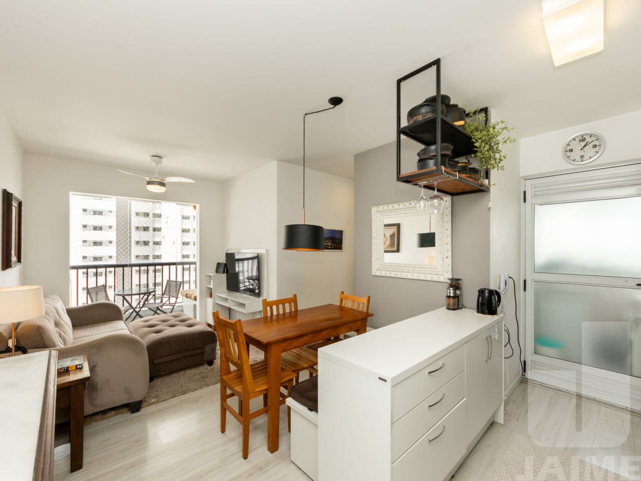 Apartamento em Vila Anastácio