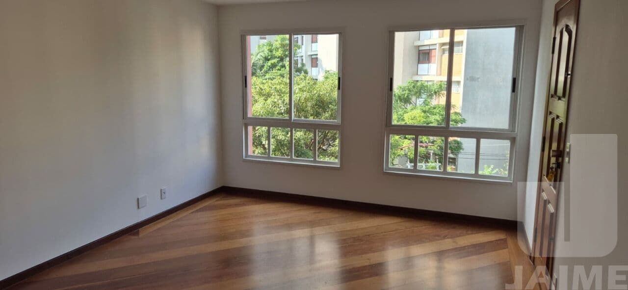 Apartamento de 3 dormitórios na R Ministro Godói — Perdizes, São Paulo