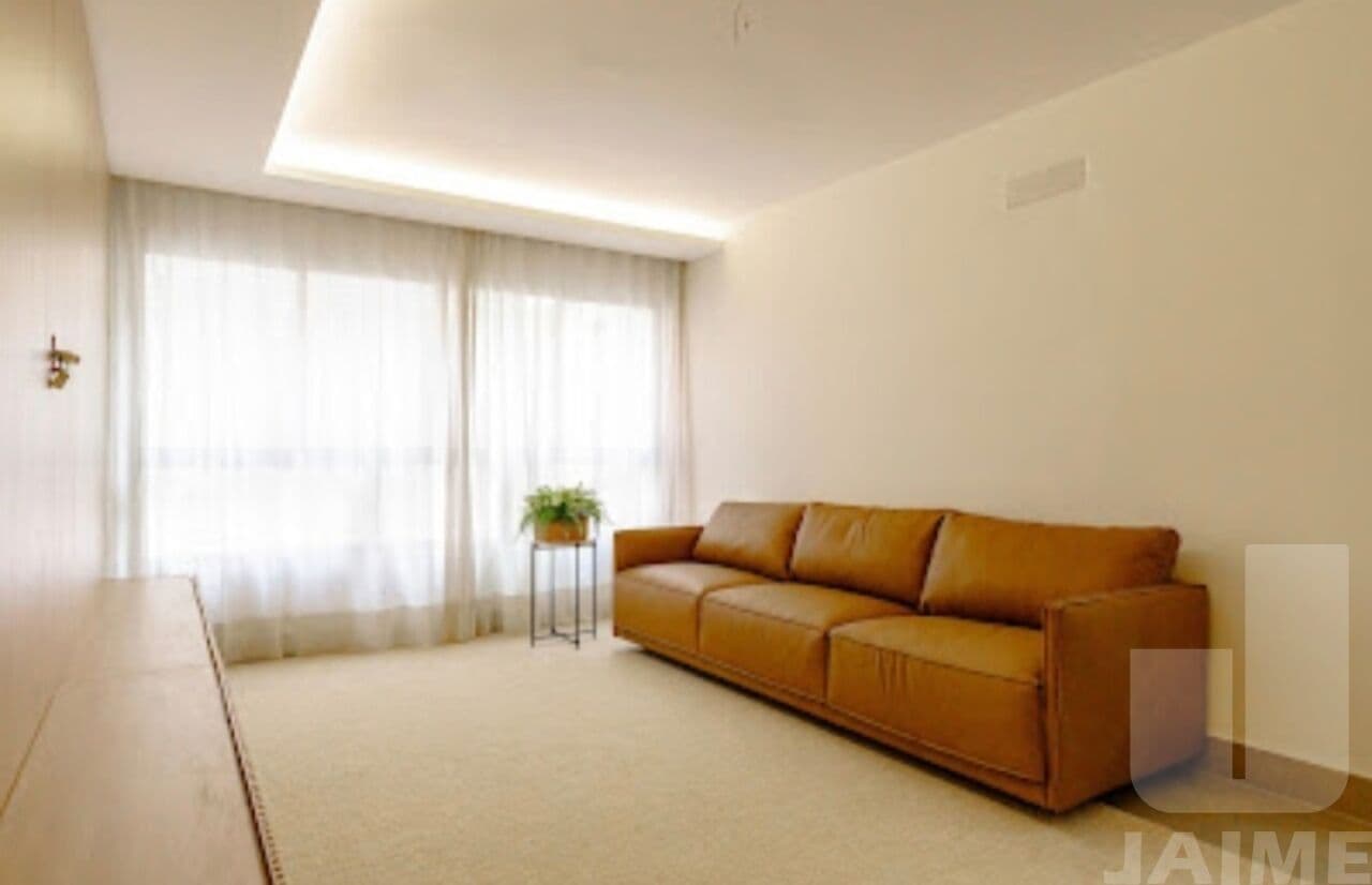 Apartamento de 3 dormitórios na R JACURICI — Itaim Bibi, São Paulo