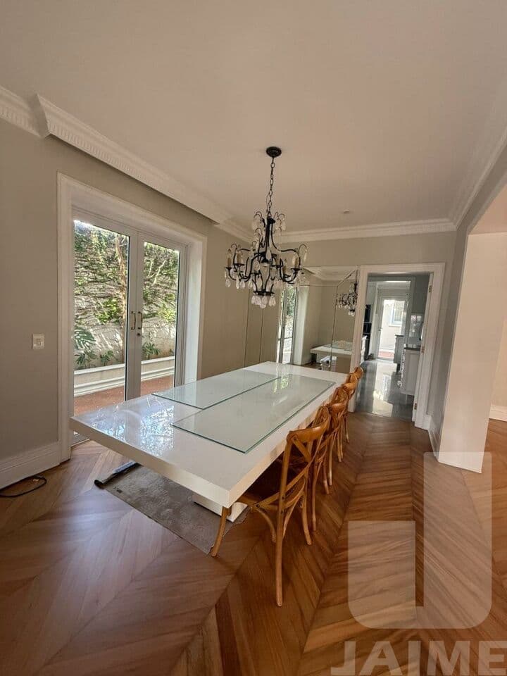 Casa de 4 dormitórios na R Ubatuba — Pacaembu, São Paulo - foto 3