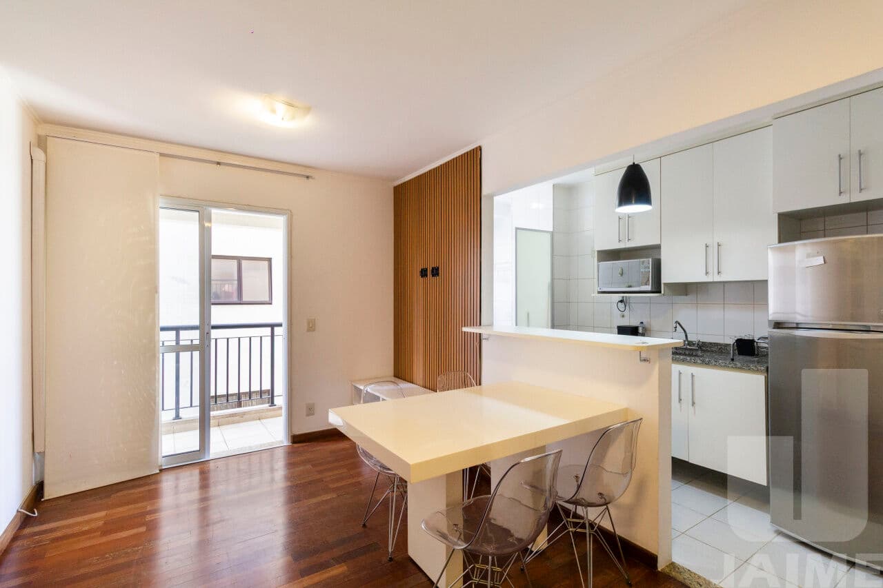 Apartamento de 1 dormitório na R DOUTOR ALBUQUERQUE LINS — Higienópolis, São Paulo
