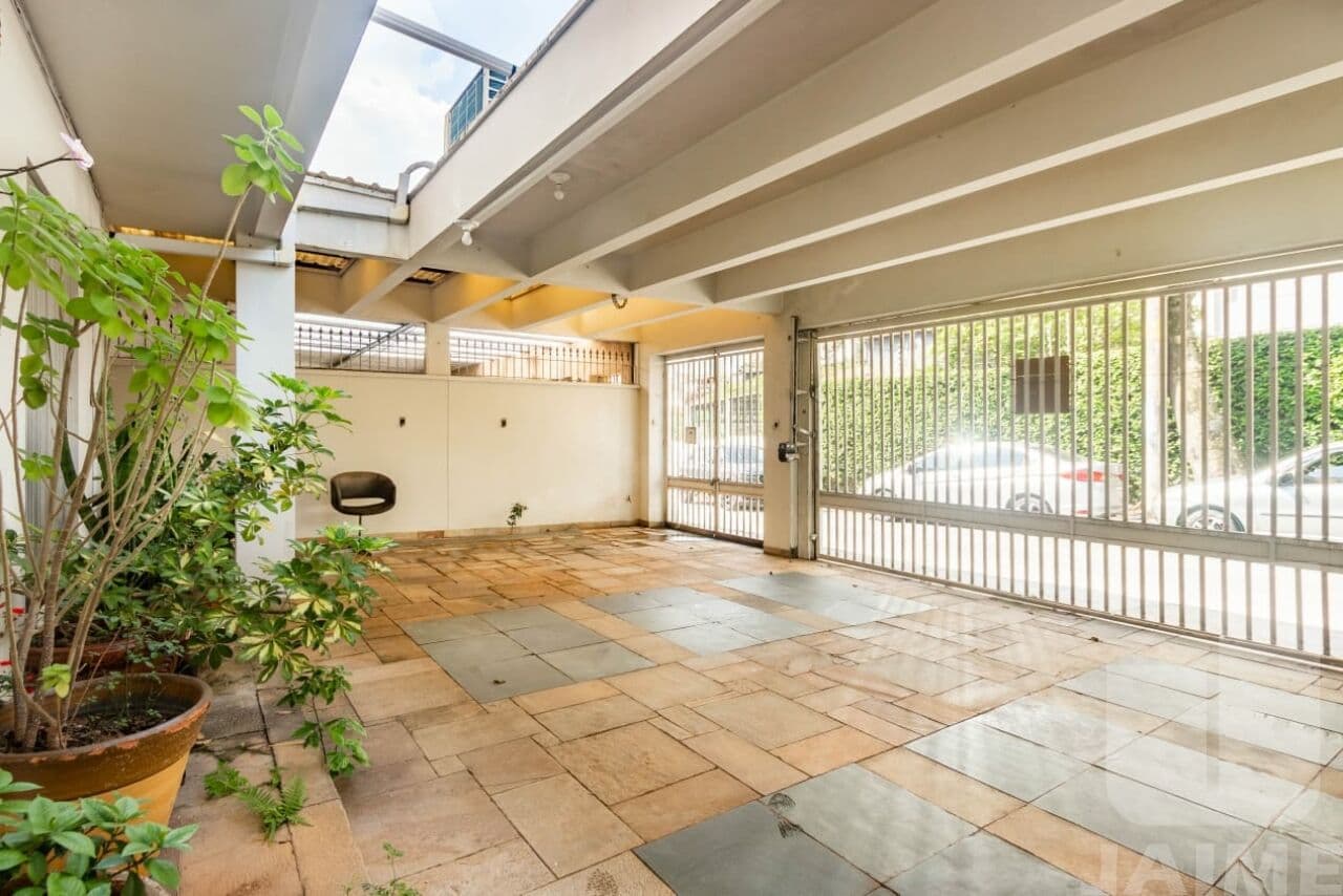 Casa de 4 dormitórios na R Ambuás — Sumaré, São Paulo - foto 3