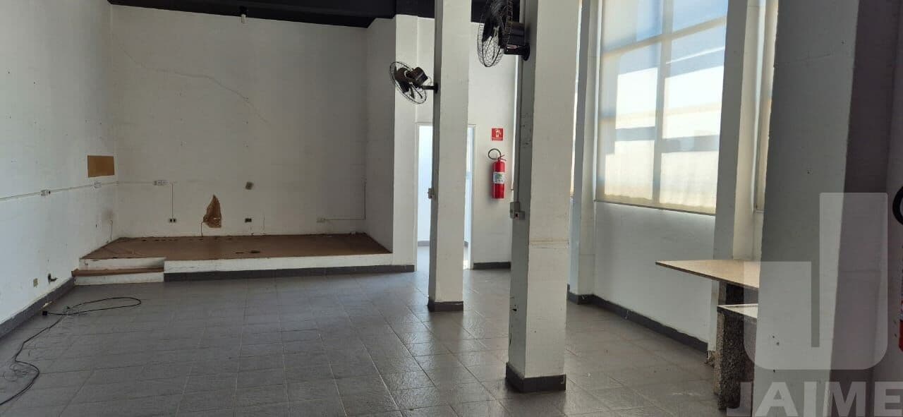 Comercial na AV Doutor Arnaldo — Sumaré, São Paulo - foto 4