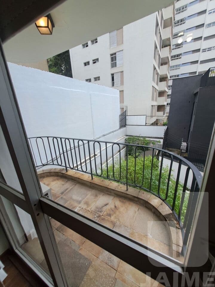 Apartamento de 3 dormitórios na R Doutor Albuquerque Lins — Higienópolis, São Paulo - foto 2
