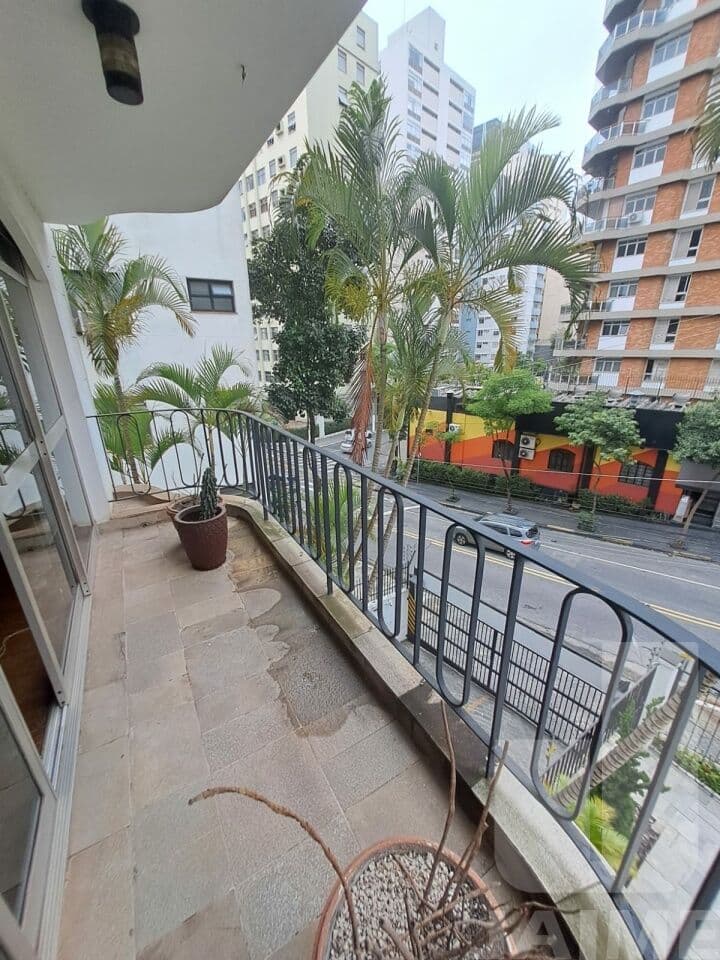 Apartamento de 3 dormitórios na R Doutor Albuquerque Lins — Higienópolis, São Paulo - foto 3