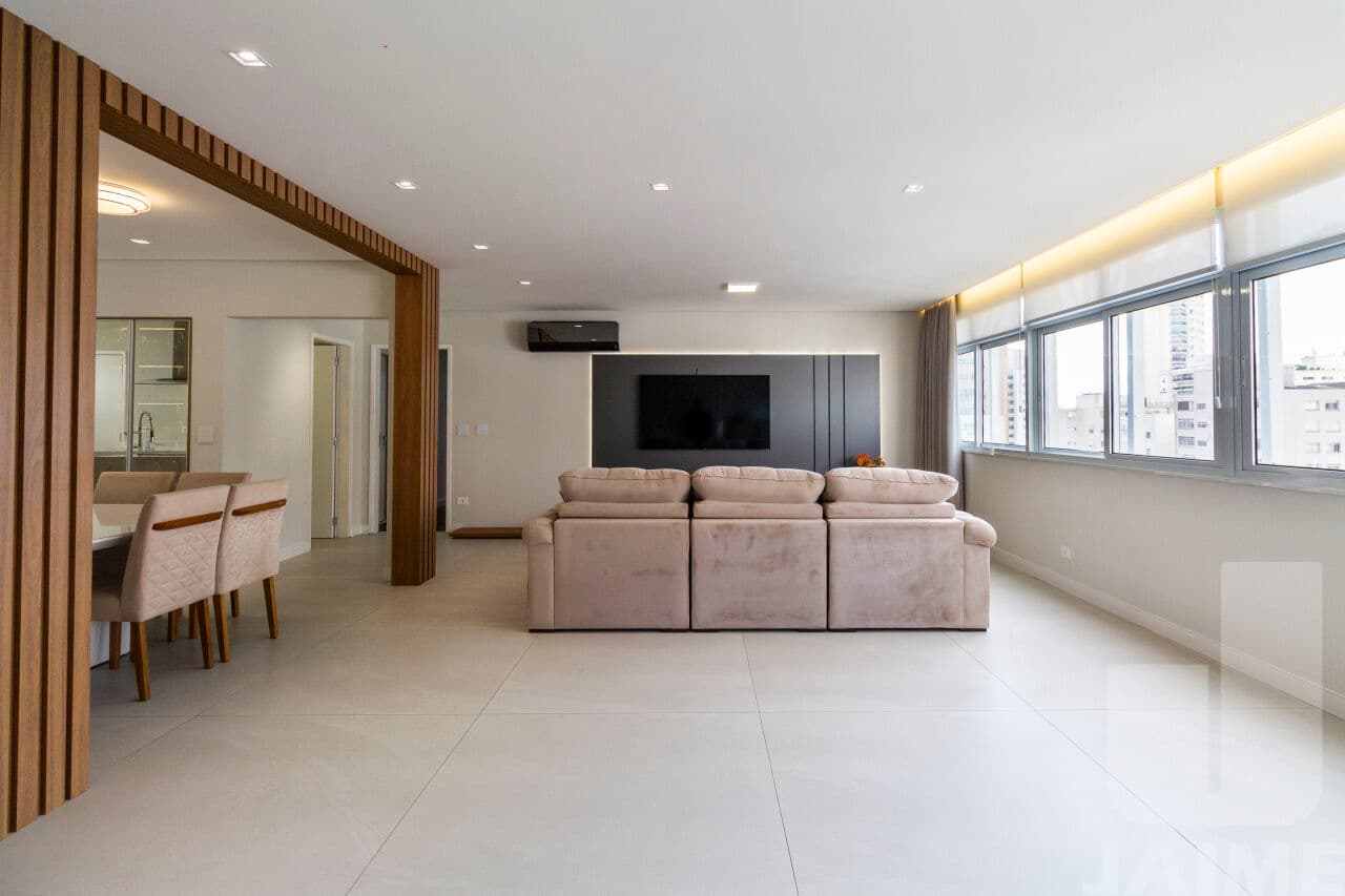 Apartamento de 3 dormitórios na R Piauí — Higienópolis, São Paulo