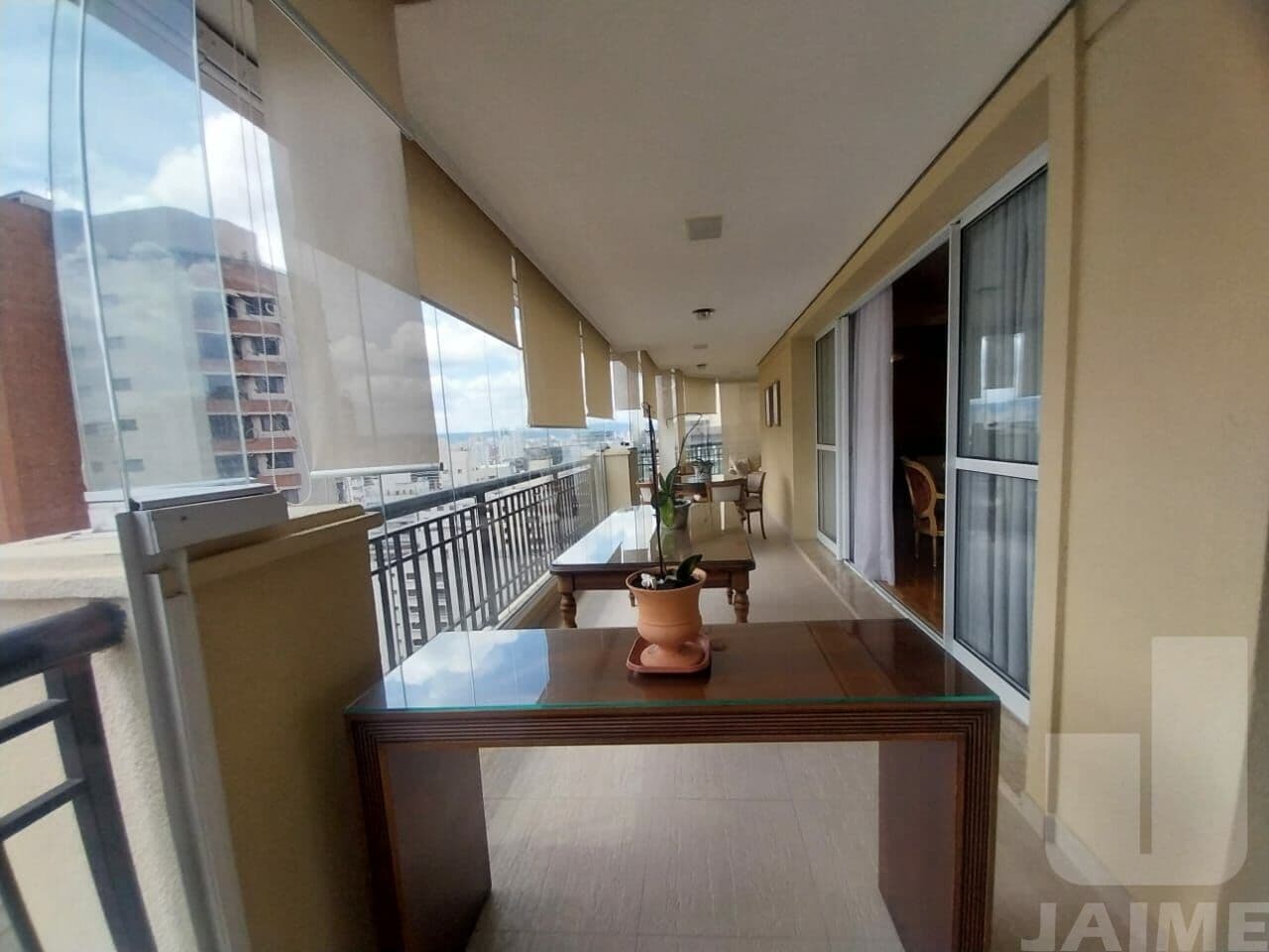 Apartamento de 3 dormitórios na R Lincoln Albuquerque — Perdizes, São Paulo