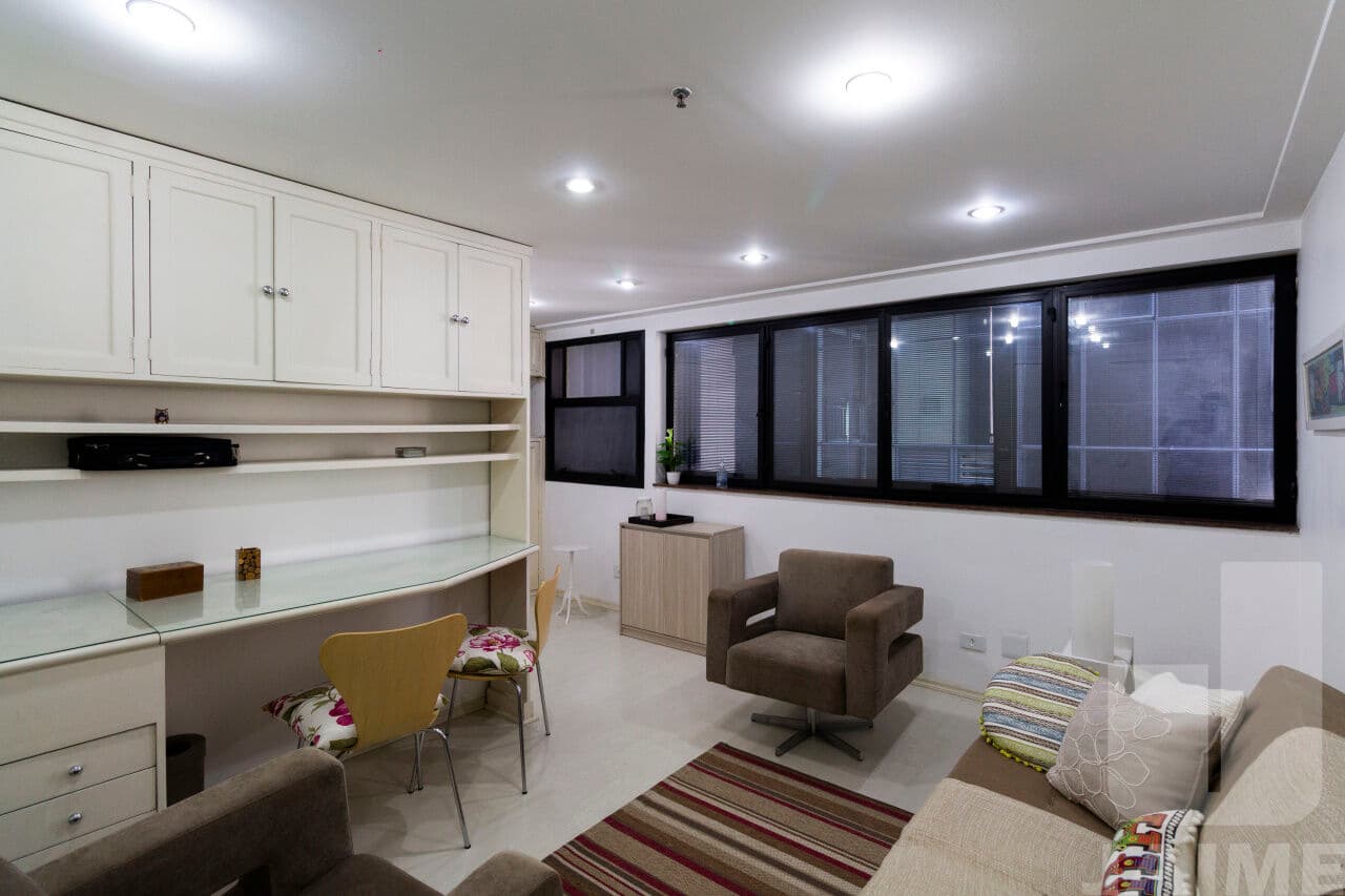 Comercial na AV Angélica — Higienópolis, São Paulo