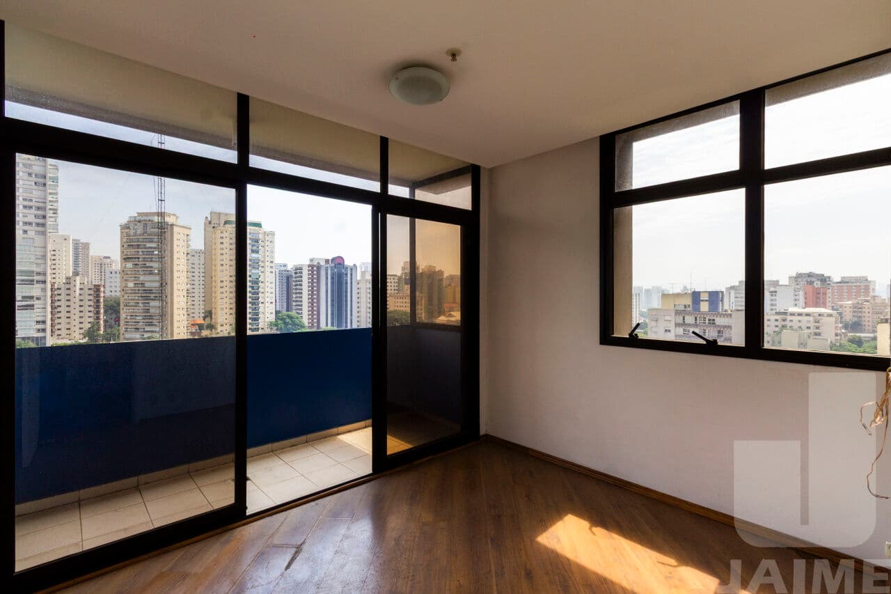 Comercial na R Tupi — Higienópolis, São Paulo