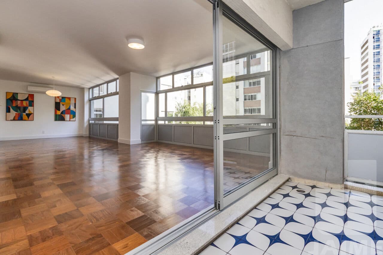 Apartamento de 3 dormitórios na R PERNAMBUCO — Higienópolis, São Paulo
