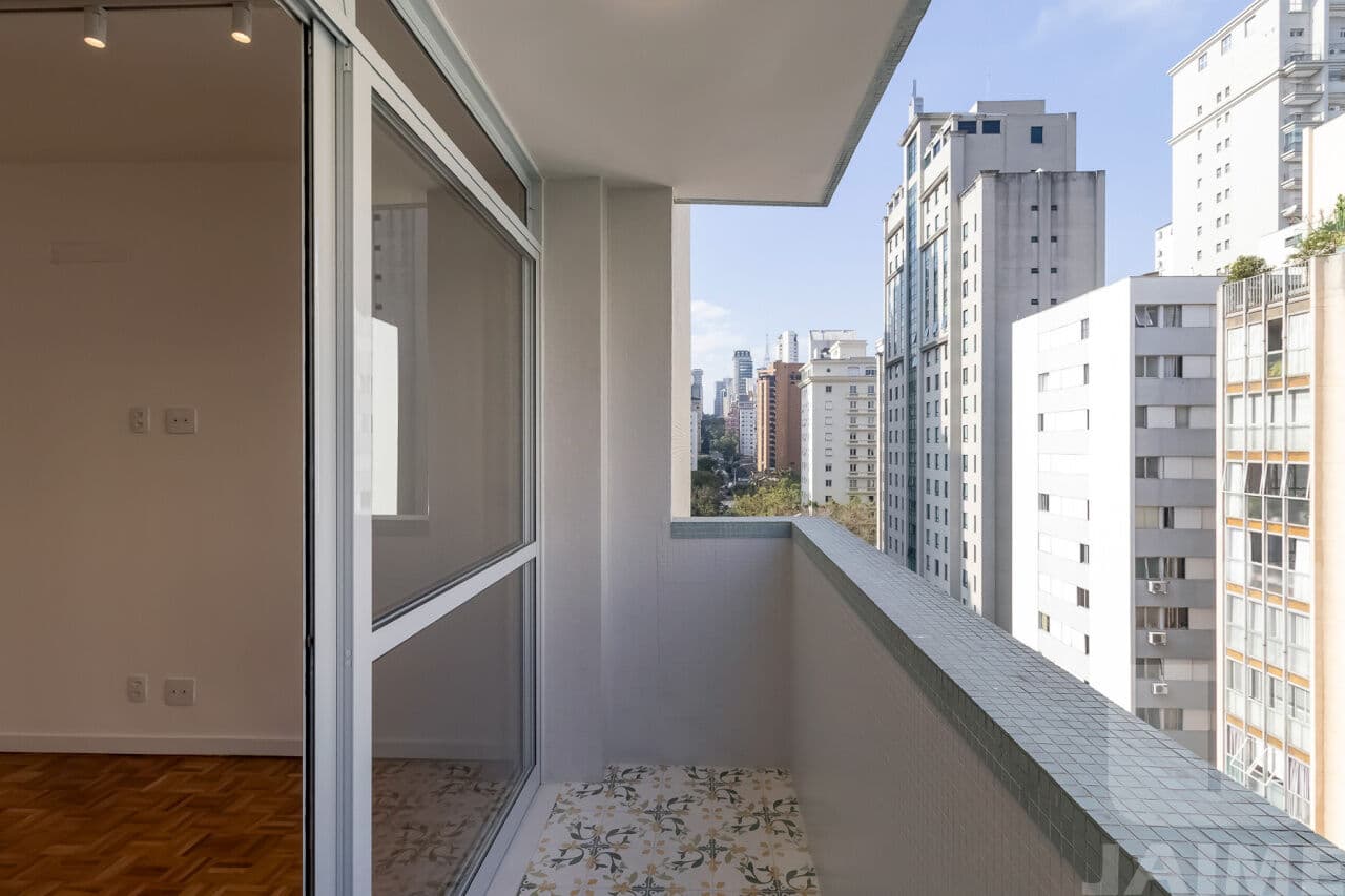 Apartamento de 2 dormitórios na R Caconde — Jardim Paulista, São Paulo