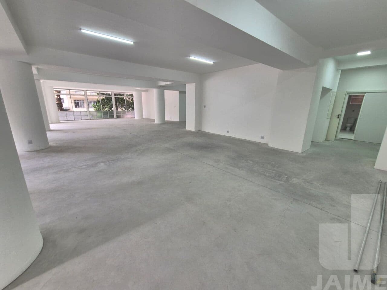 Comercial na AV Ipiranga — República, São Paulo - foto 5