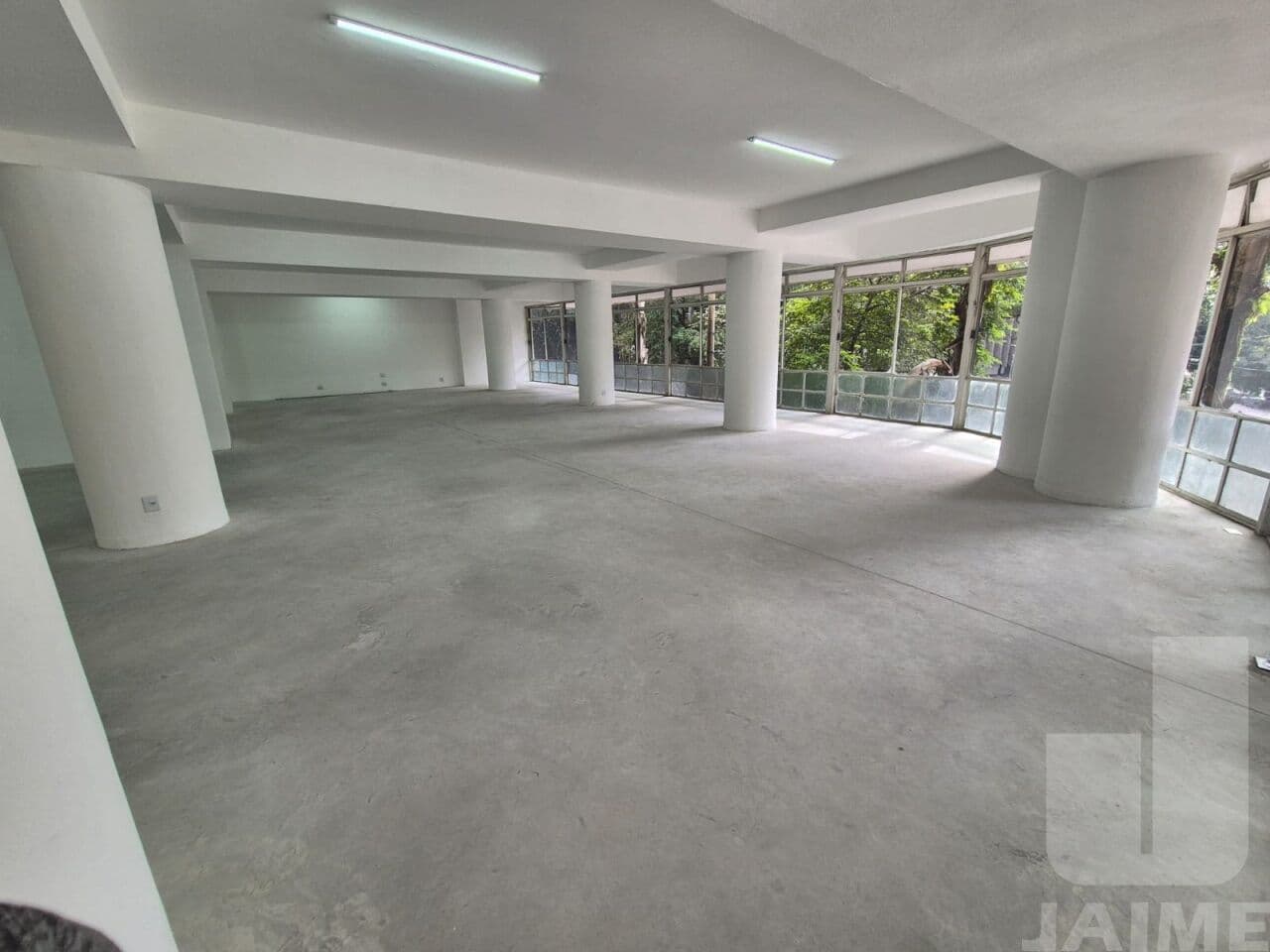 Comercial na AV Ipiranga — República, São Paulo - foto 4