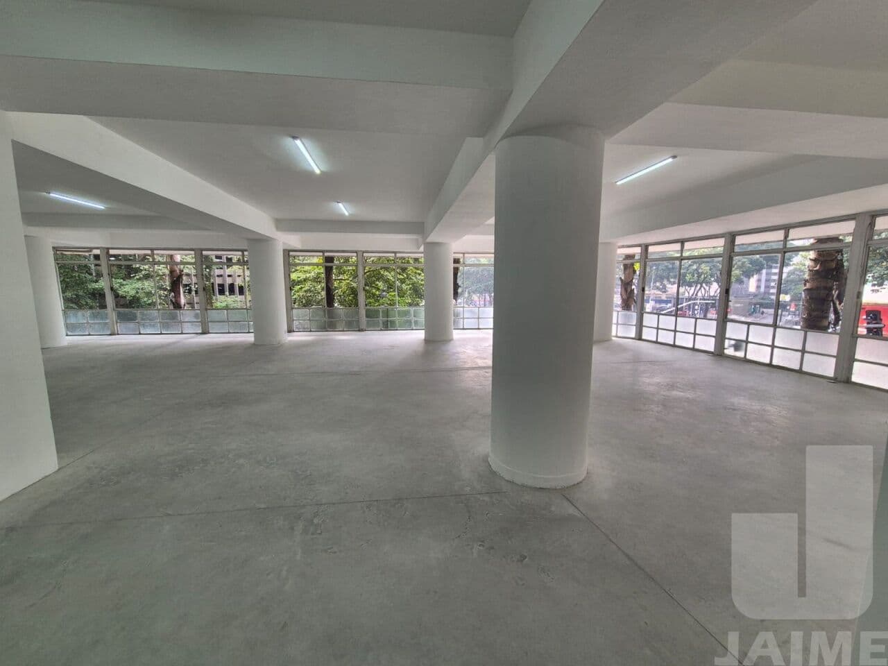Comercial na AV Ipiranga — República, São Paulo - foto 3