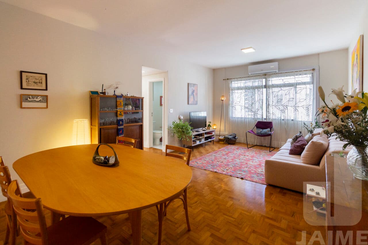 Apartamento de 2 dormitórios na R Conselheiro Brotero — Higienópolis, São Paulo