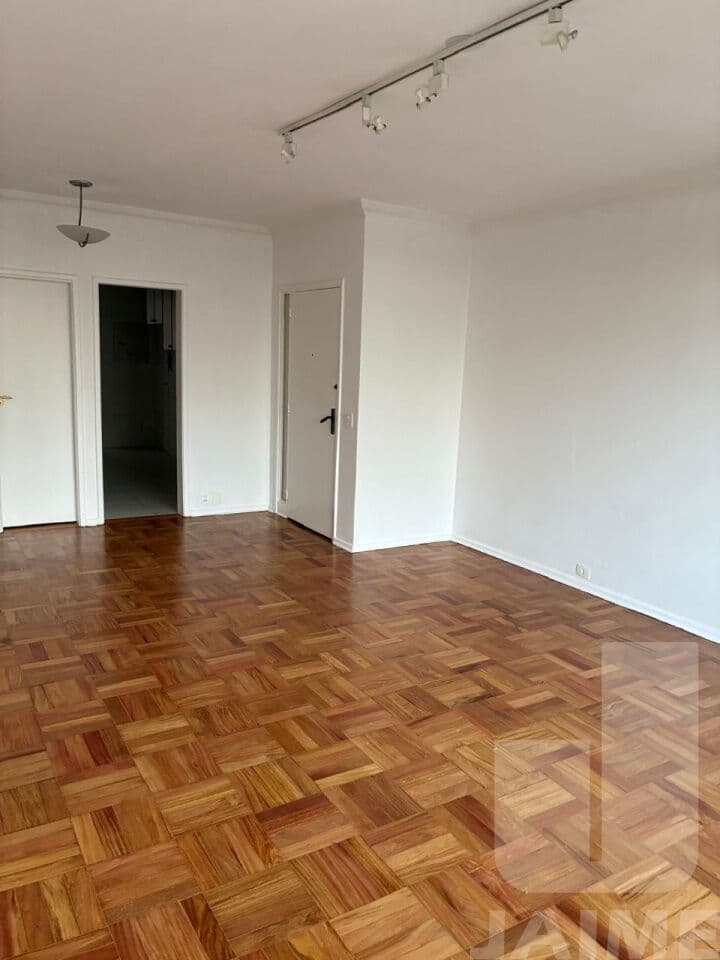 Apartamento em Jardim Europa