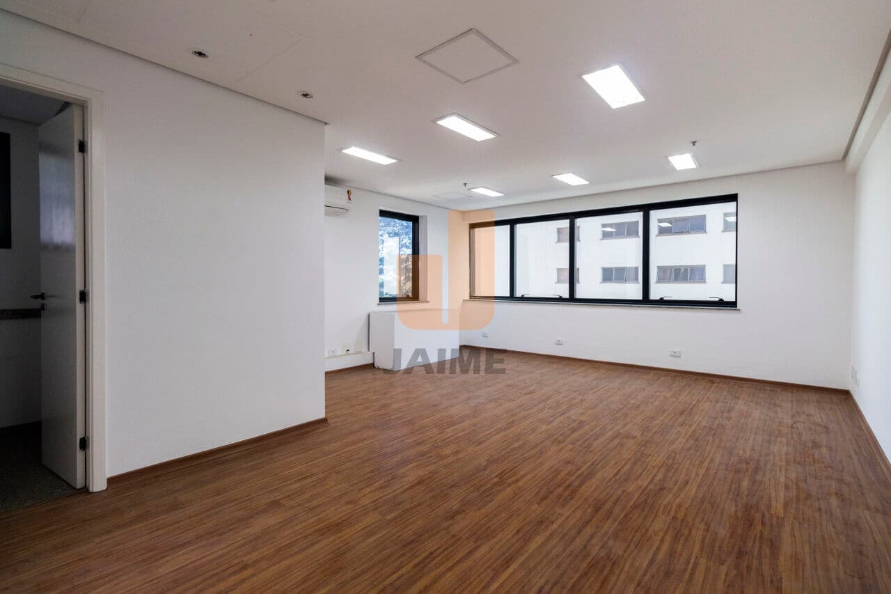 Comercial na AV ANGÉLICA — Higienópolis, São Paulo