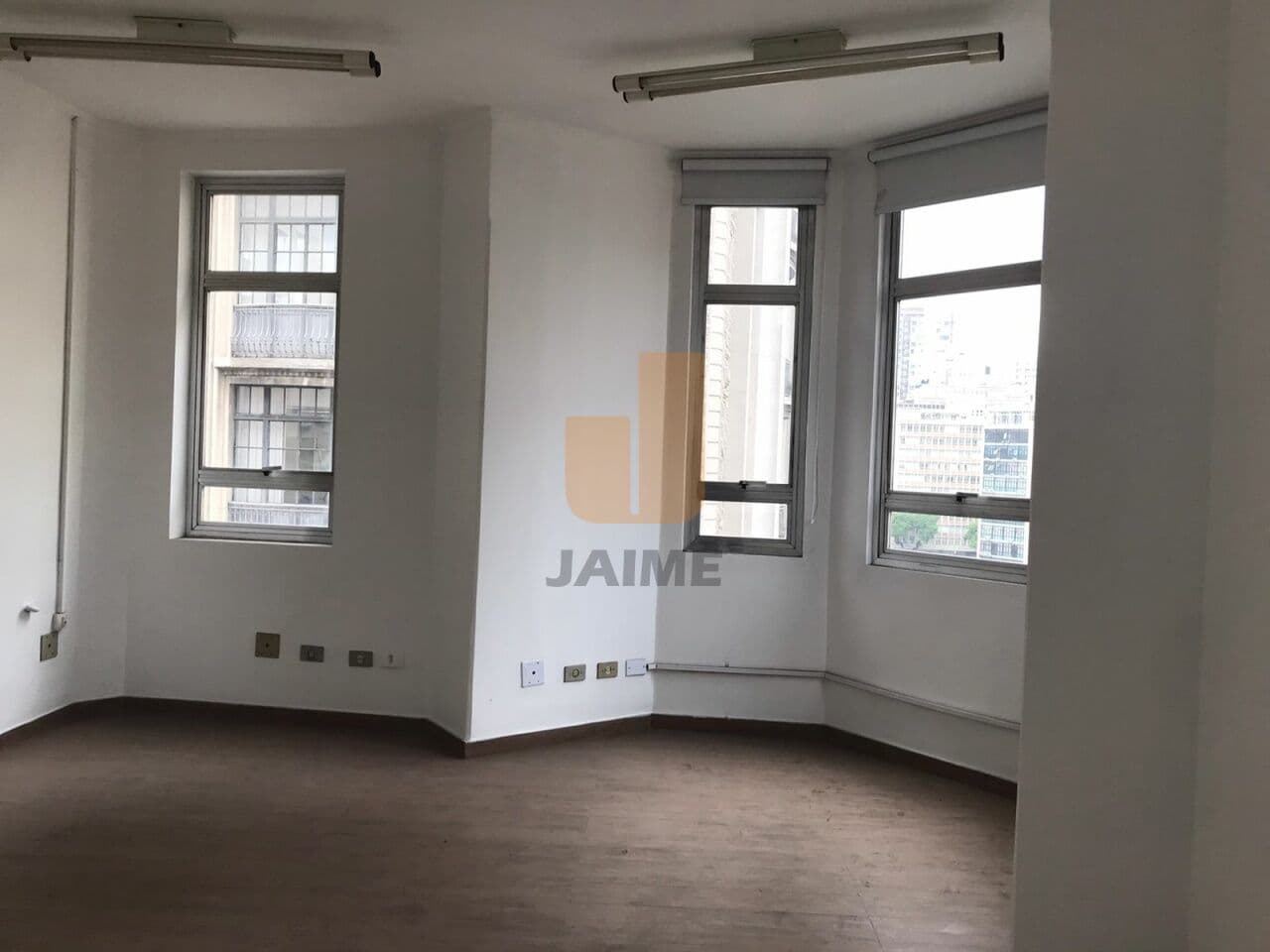 Comercial na R CRISTÓVÃO COLOMBO — Sé, São Paulo - foto 2