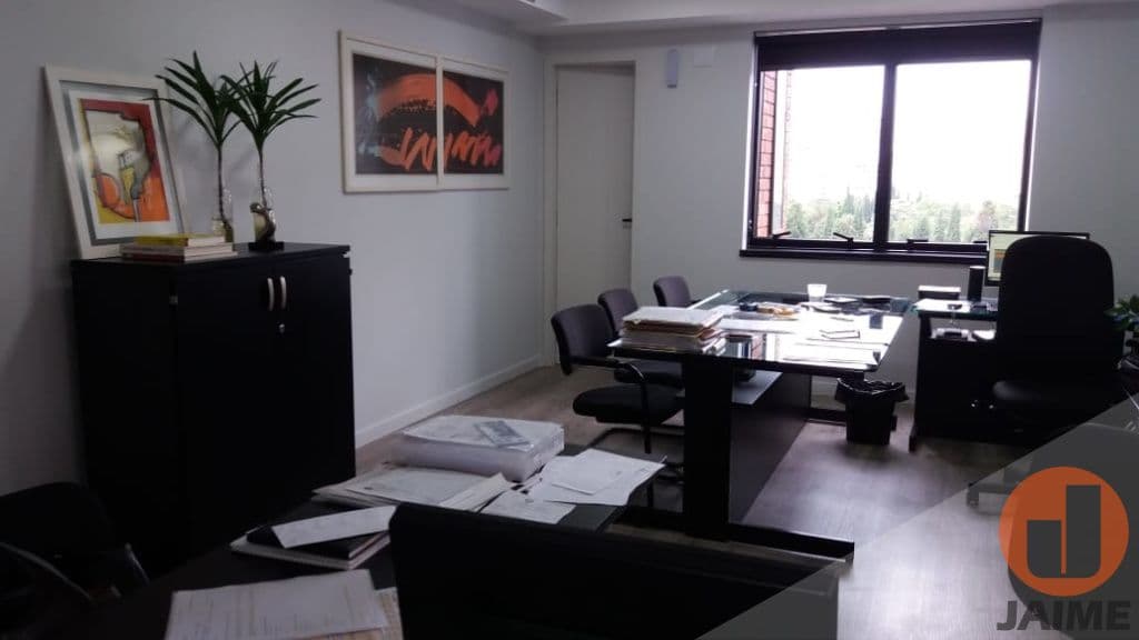 Comercial na Av Angélica — higienópolis, São Paulo
