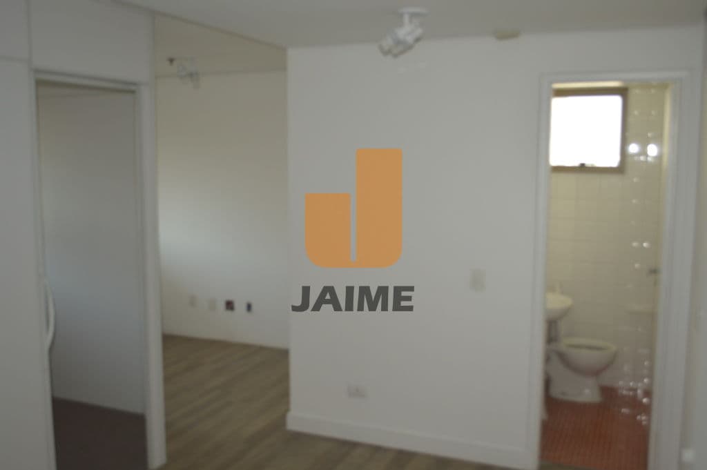 Comercial na R DONA ANTÔNIA DE QUEIRÓS — Higienópolis, São Paulo - foto 2
