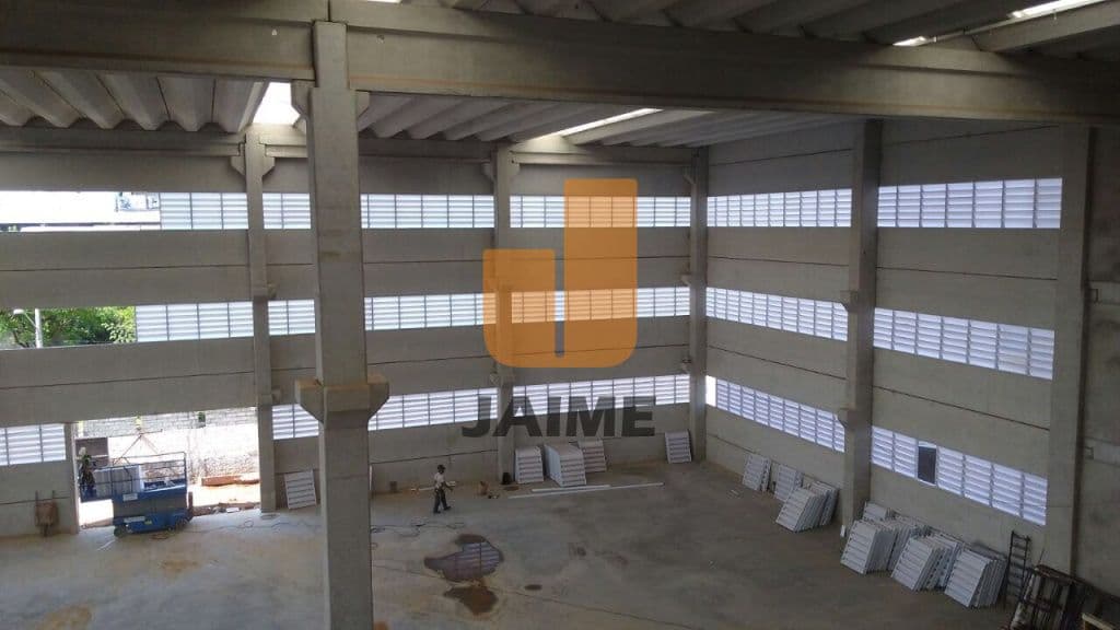 Comercial em Jardim Pereira Leite