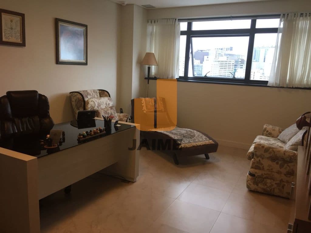 Comercial na R MATO GROSSO — Higienópolis, São Paulo