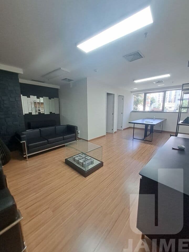 Comercial na AV ANGÉLICA — Higienópolis, São Paulo