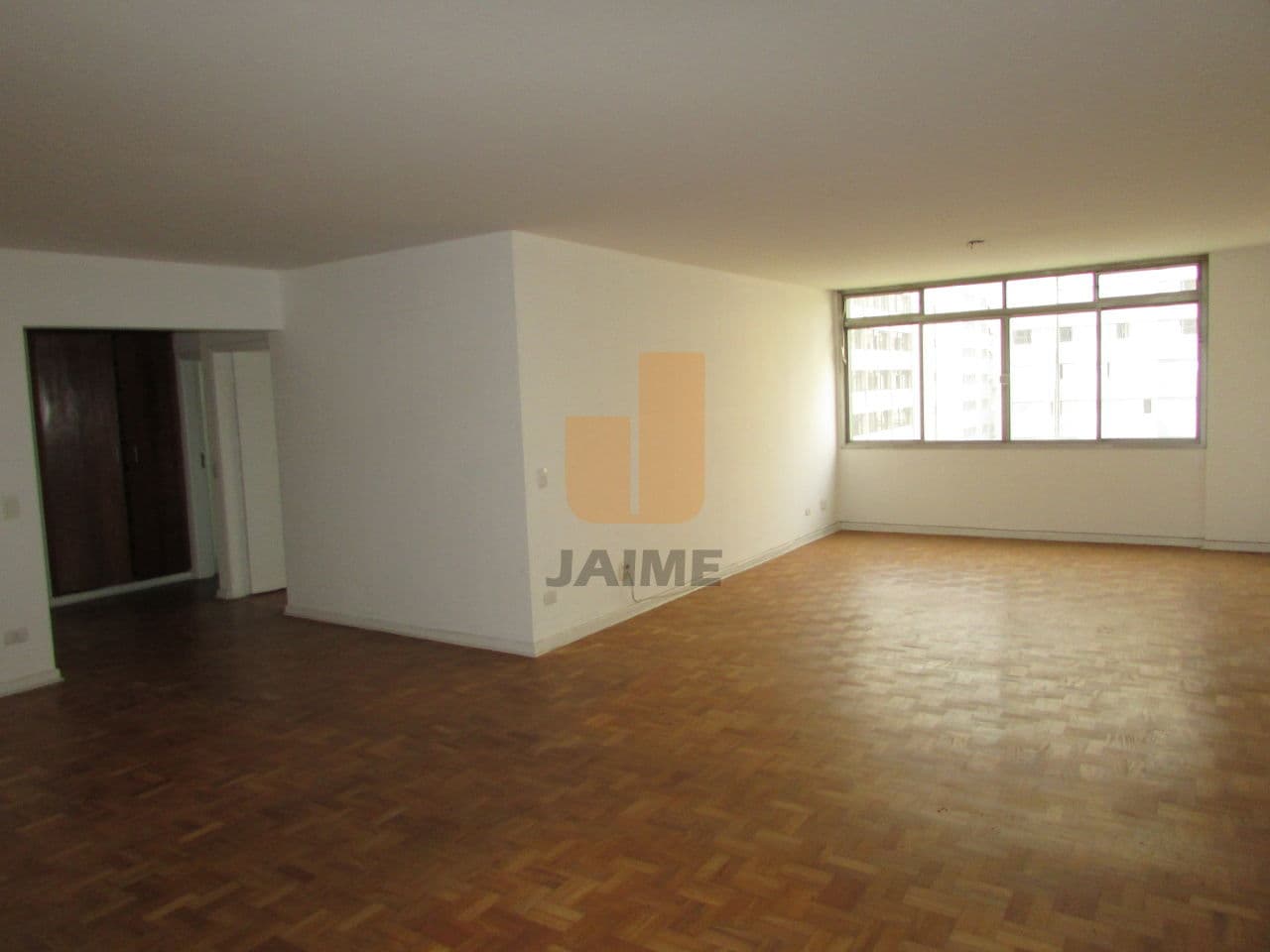 Apartamento de 3 dormitórios na R DOUTOR ALBUQUERQUE LINS — Higienópolis, São Paulo