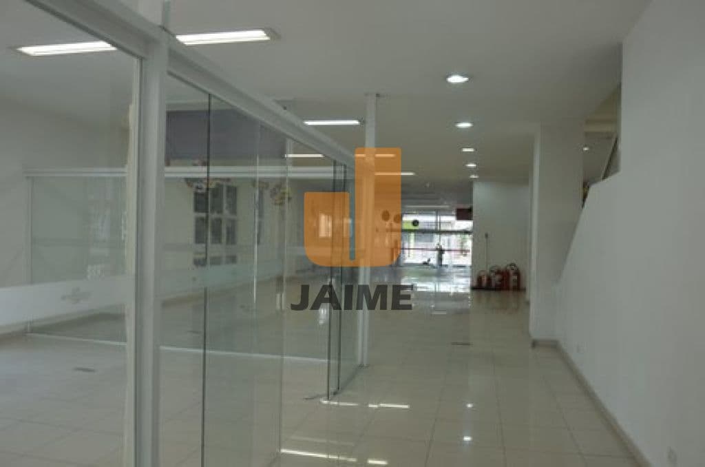 Comercial na R CLÉLIA — Água Branca, São Paulo - foto 2
