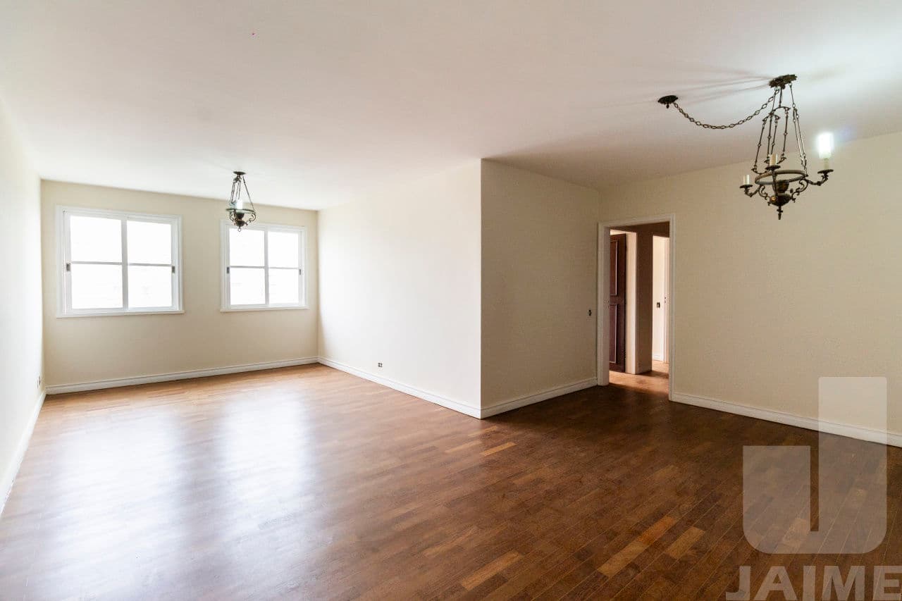 Apartamento de 3 dormitórios na AV HIGIENÓPOLIS — Higienópolis, São Paulo