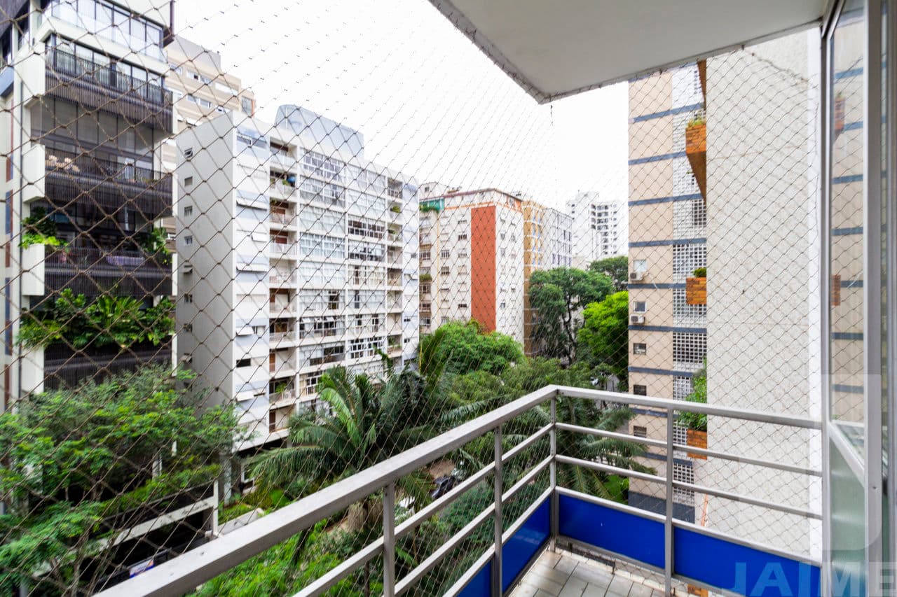 Apartamento de 3 dormitórios na R ITACOLOMI — Higienópolis, São Paulo - foto 3