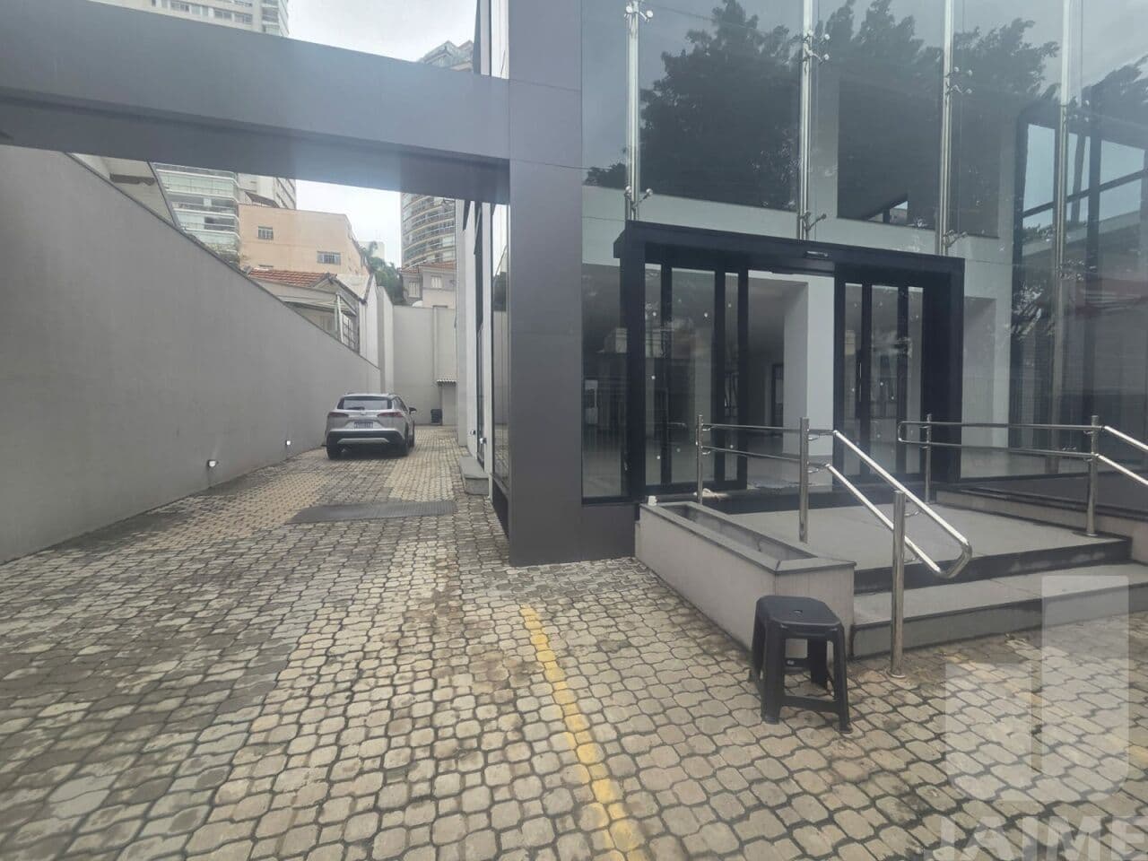 Comercial na AV PACAEMBU — Pacaembu, São Paulo - foto 3