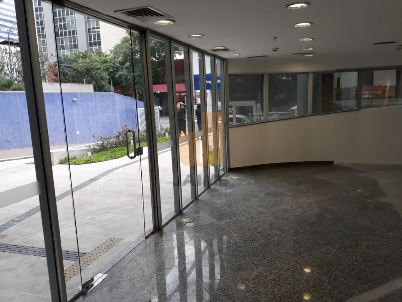 Comercial na AV ANGÉLICA — Higienópolis, São Paulo