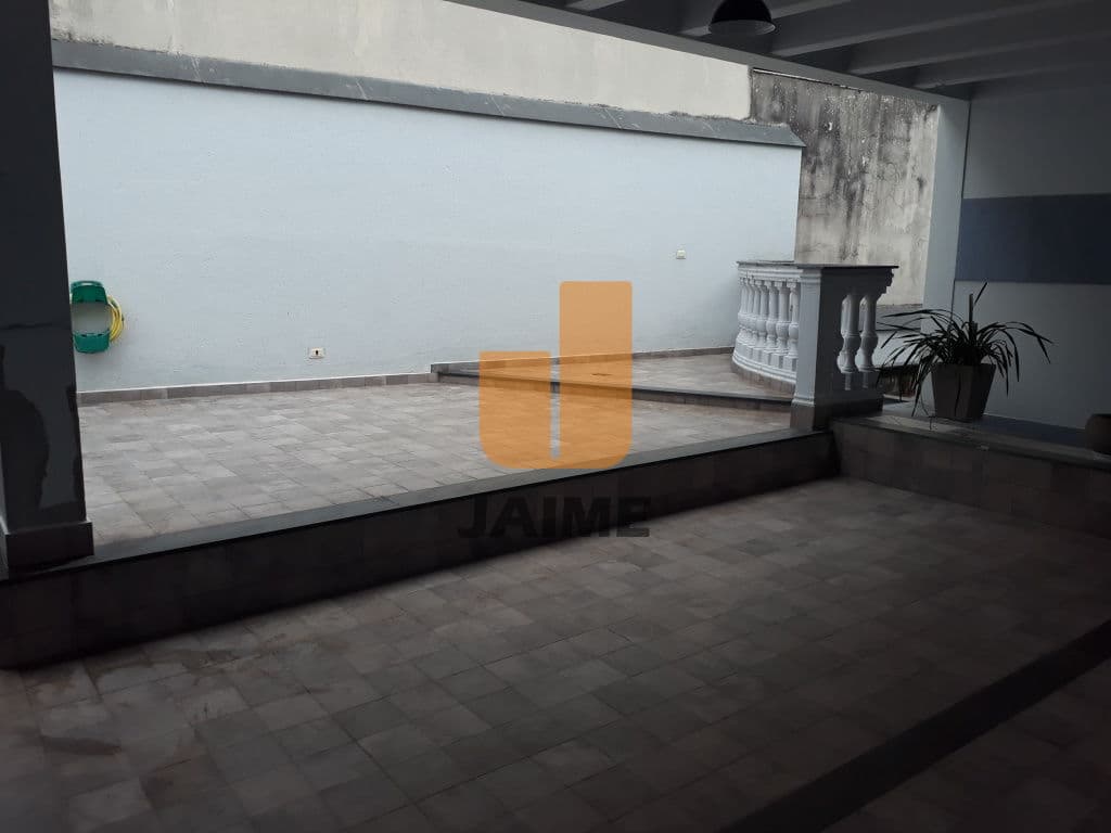 Casa de 3 dormitórios na R ARAUCÁRIA — Jardim Franca, São Paulo