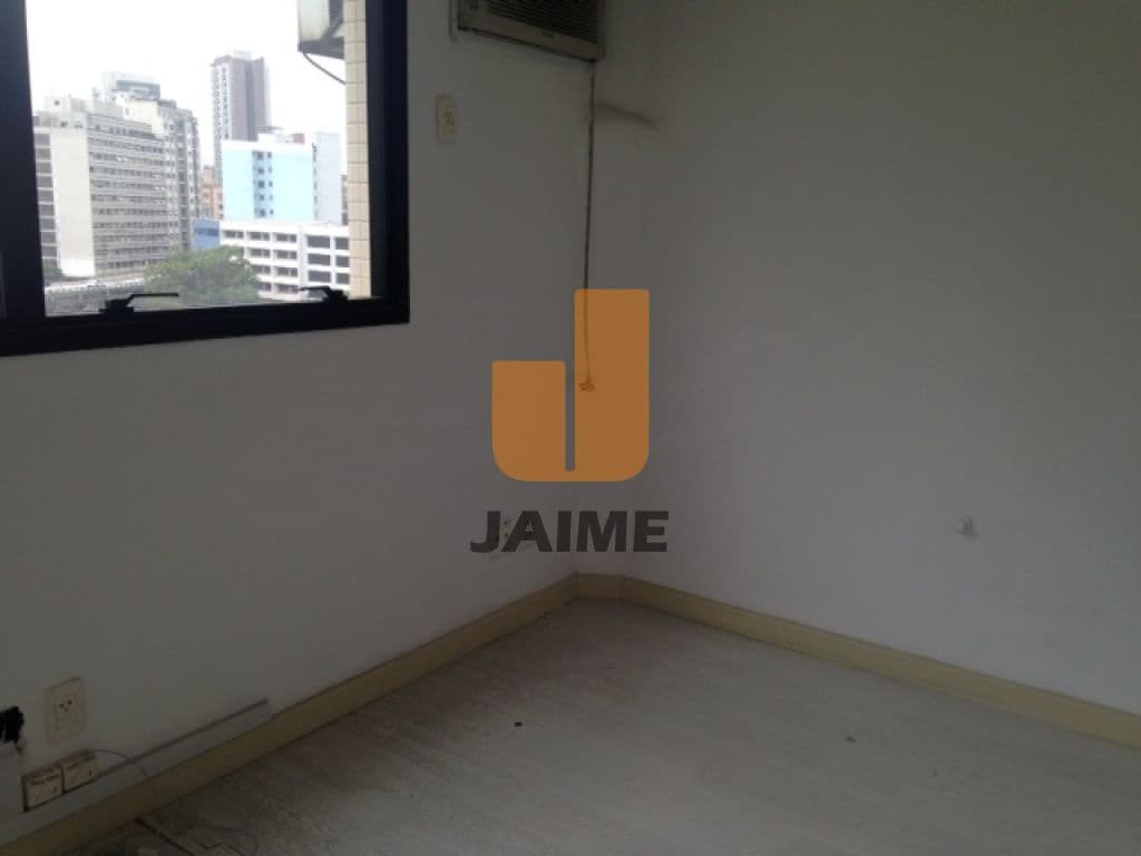 Comercial na R TRAIPU — Perdizes, São Paulo