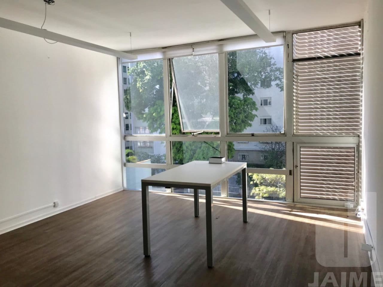 Comercial na AV ANGÉLICA — Higienópolis, São Paulo