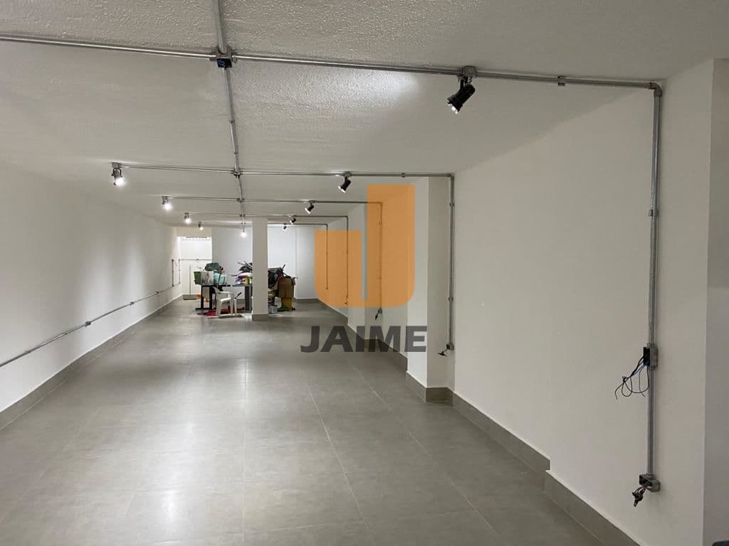 Comercial na R Correia de Melo — Bom Retiro, São Paulo