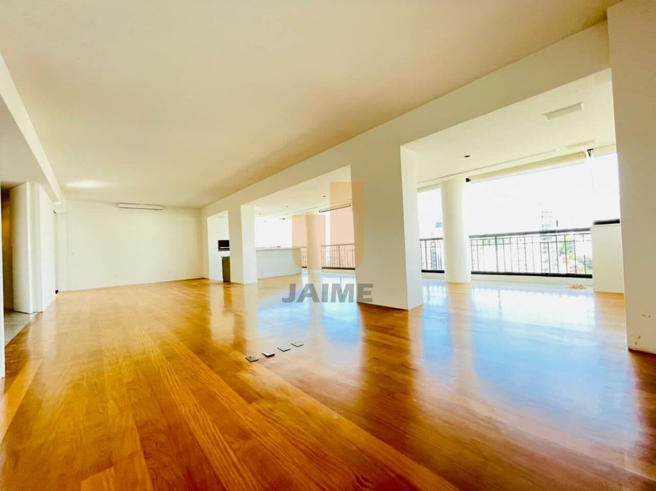 Apartamento de 3 dormitórios na R Paracuê — Sumaré, São Paulo - foto 4