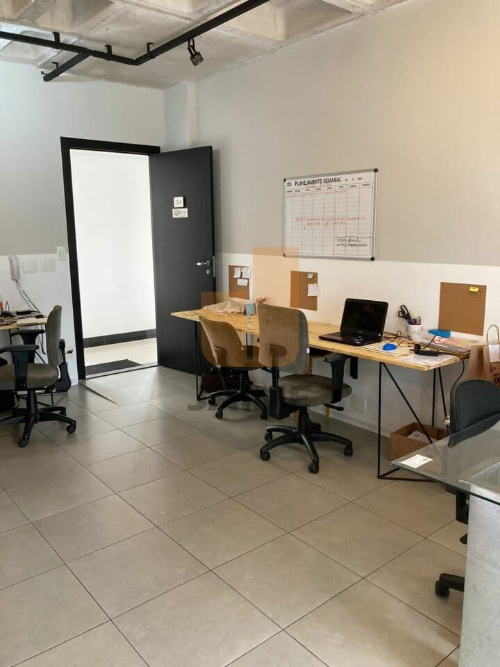 Comercial em Vila Hamburguesa