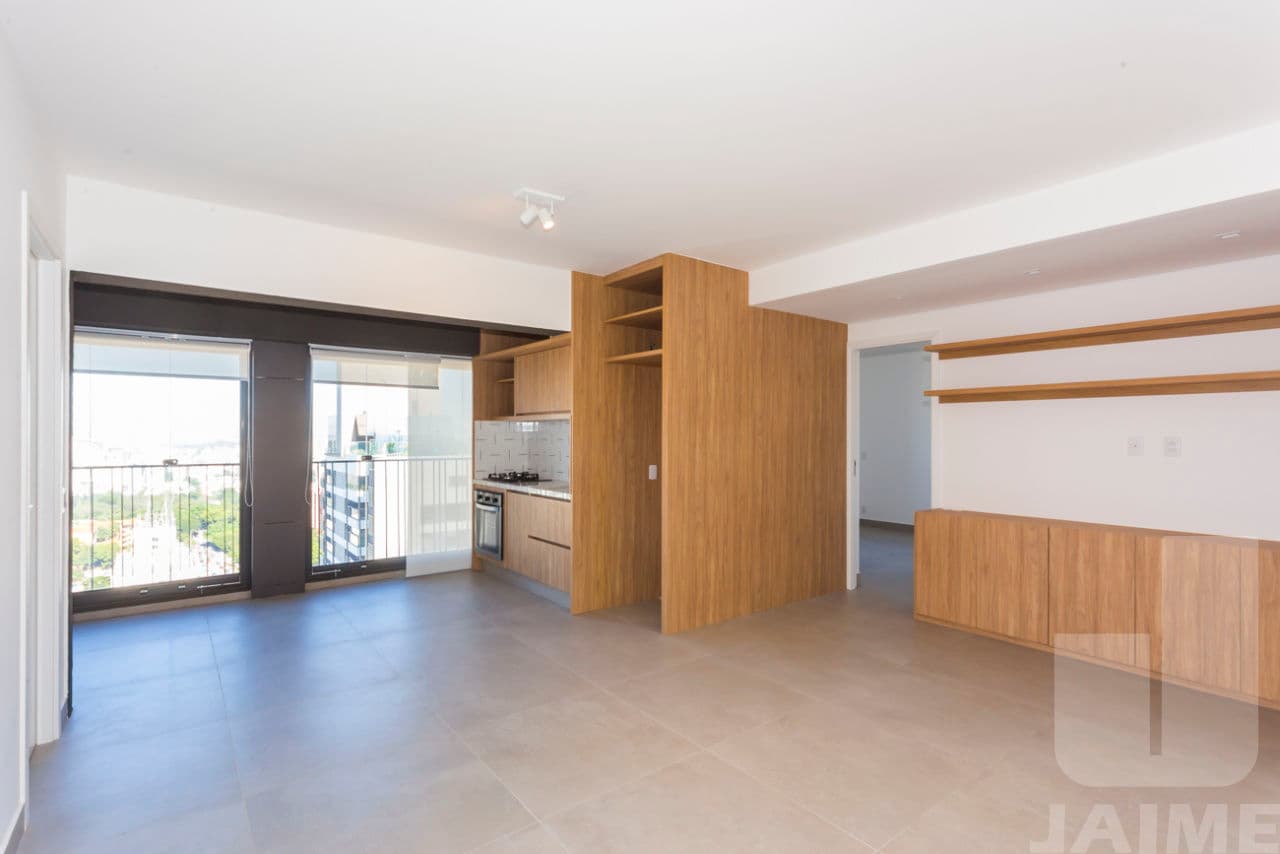 Apartamento de 2 dormitórios na R Oscar Freire — Pinheiros, São Paulo