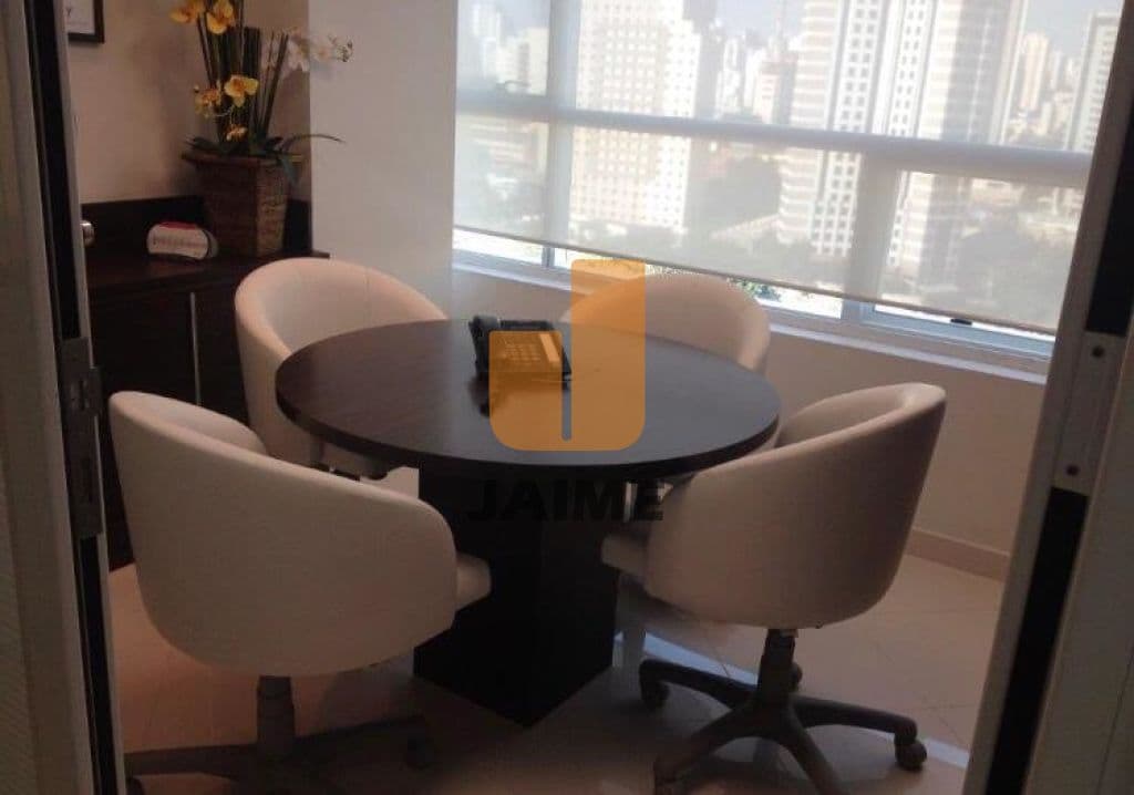 Comercial na AV Roque Petroni Junior — Morumbi, São Paulo