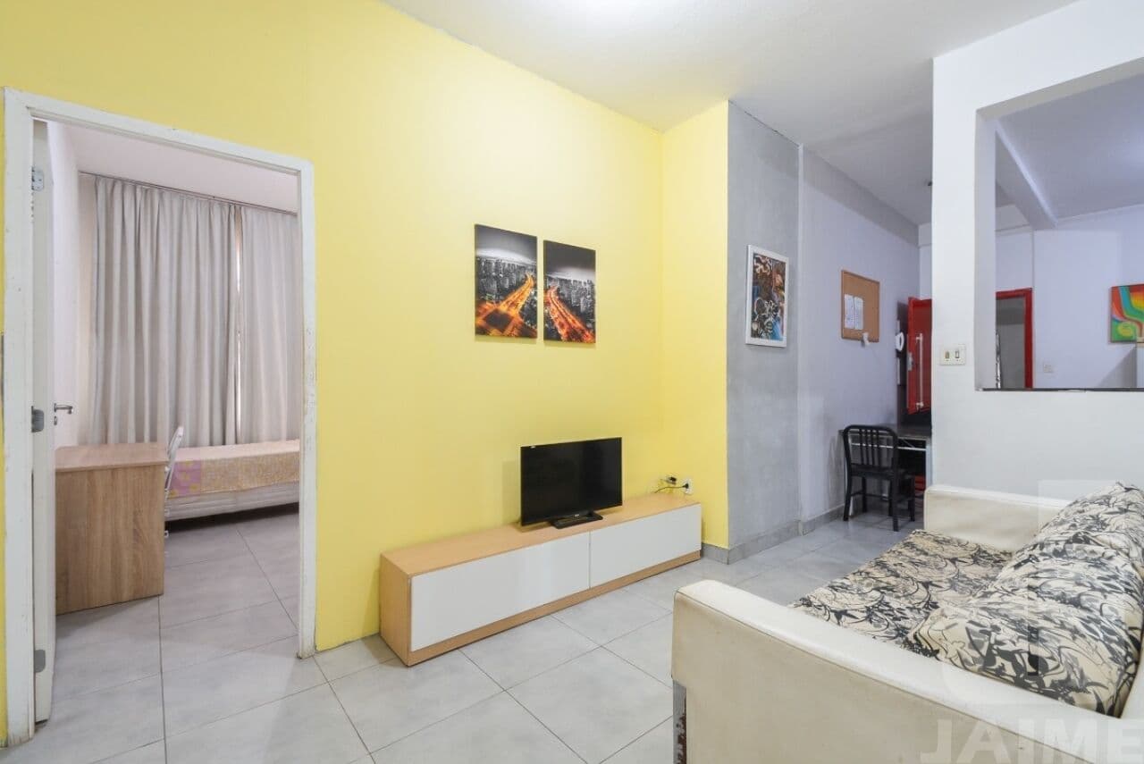 Apartamento de 3 dormitórios na R DONA ANTÔNIA DE QUEIRÓS — Higienópolis, São Paulo