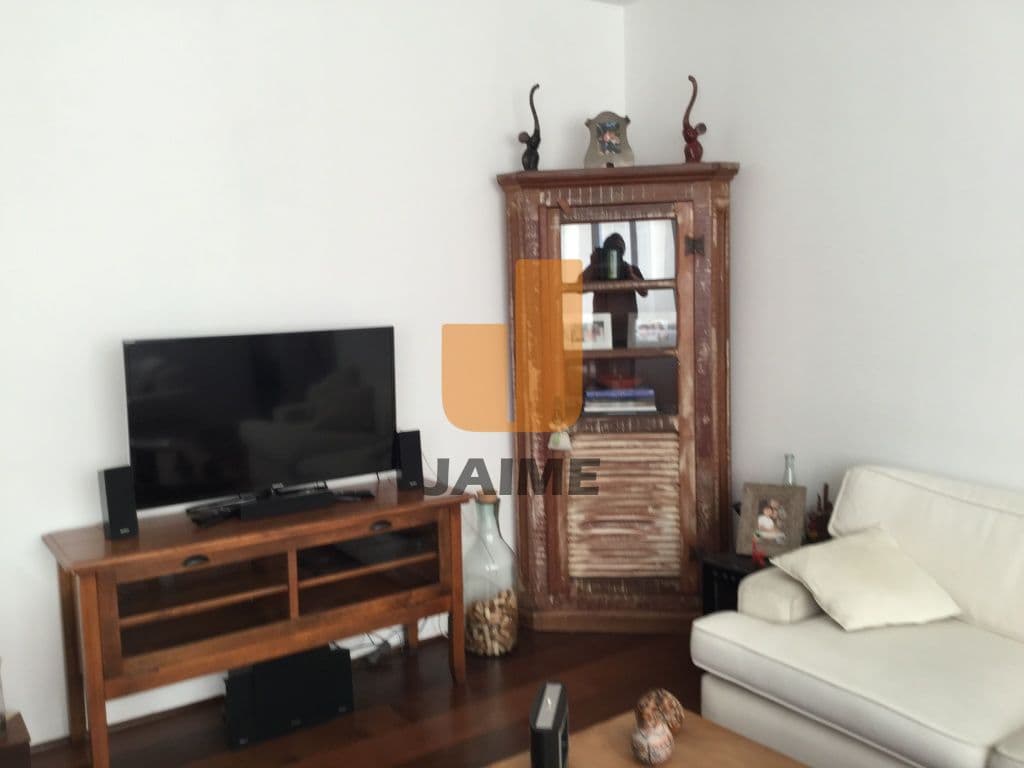 Apartamento de 3 dormitórios na R APINAJÉS — Sumaré, São Paulo - foto 2