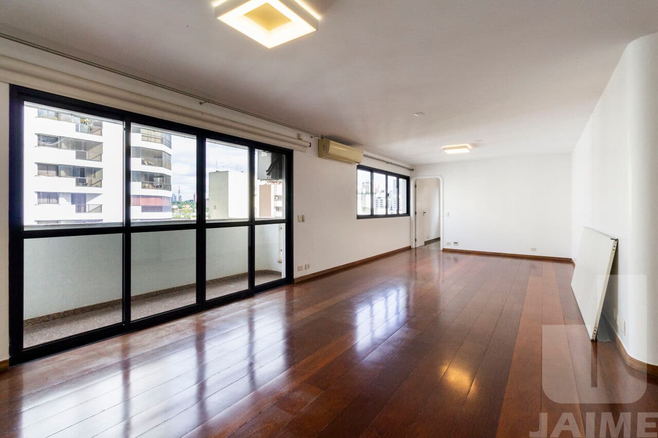 Apartamento de 3 dormitórios na R DOUTOR JOSÉ MANOEL — Higienópolis, São Paulo